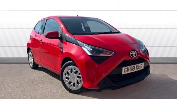 Toyota Aygo 1.0 VVT-i X-Play 5dr x-shift Petrol Hatchback